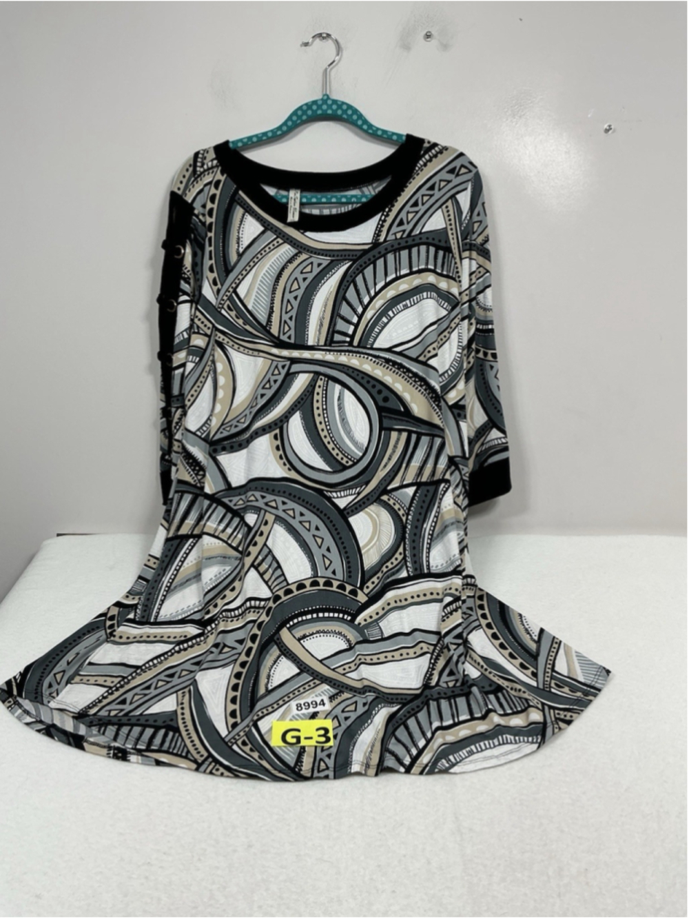 Woman’s Excellent Per Seption Woman Shift Dress 1X Multicolor Knee Length
